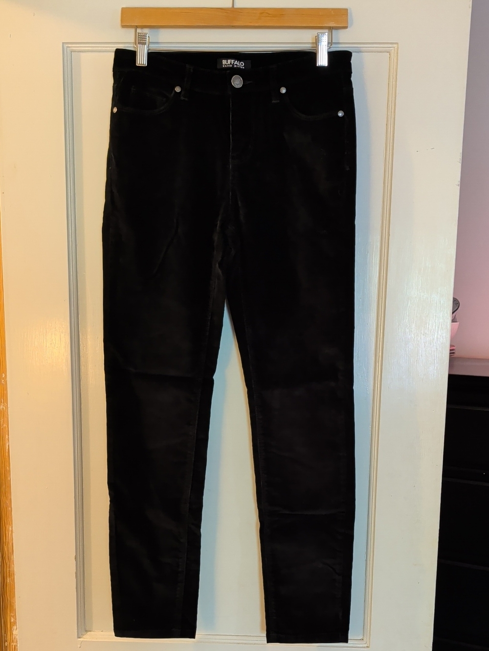 Buffalo David Bitton Supreme Women's Black Mid-Rise Skinny Corduroy Jeans, 6/28